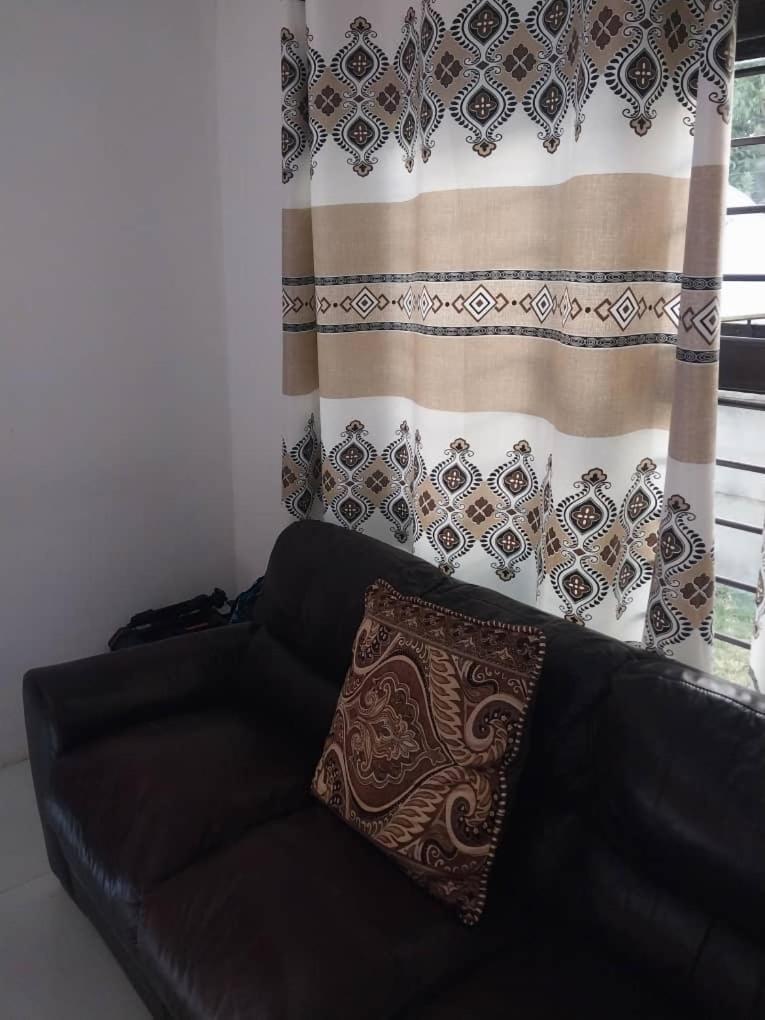 Emmrose Apartments Chingola Esterno foto